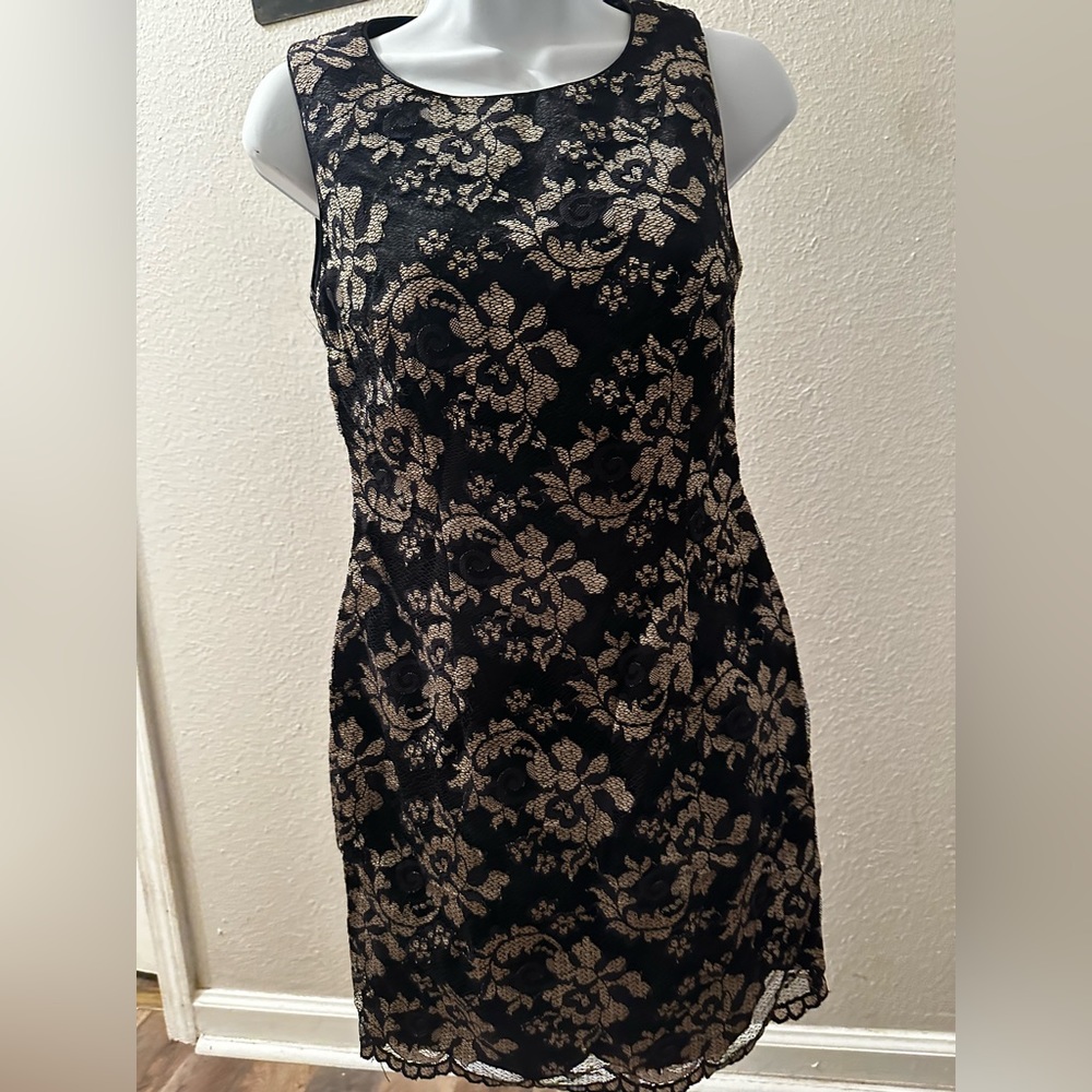 Hugo Buscati black and gold sleeveless lace dress